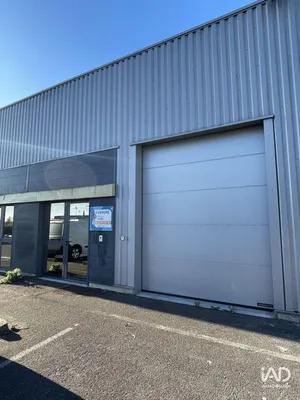 Commercial walls at TRESSES (33370)