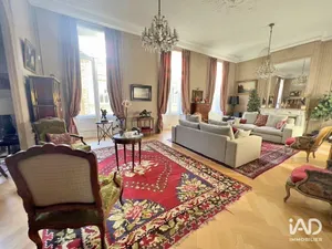 Apartment in BORDEAUX (33000)