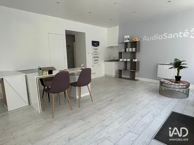 Boutique/Local commercial à RAMBOUILLET (78120)