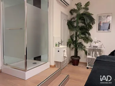 Boutique/Local commercial à LÉZIGNAN-CORBIÈRES (11200)