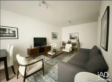 Appartement à BORDEAUX (33000)