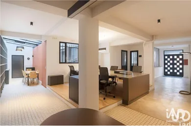 Office in PARIS (75019)