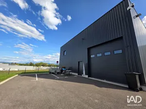 Local d’activité à LES ABRETS EN DAUPHINÉ (38490)