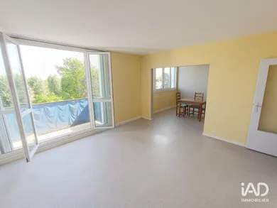 Appartement à SAINT-MICHEL-SUR-ORGE (91240)