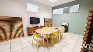 Office in CARPENTRAS (84200)