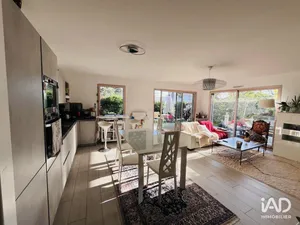 Appartement à SAINT-CYR-AU-MONT-D'OR (69450)
