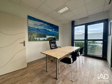 Office in CHAMPAGNE-AU-MONT-D'OR (69410)