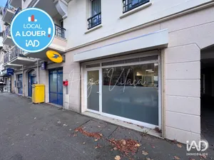 Boutique/Local commercial à ABLON-SUR-SEINE (94480)
