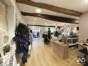 Commercial in GUINGAMP (22200)