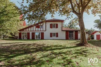 House in URT (64240)