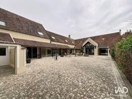 Boutique/Local commercial à MOISSY-CRAMAYEL (77550)