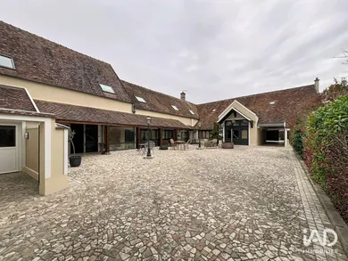 Boutique/Local commercial à MOISSY-CRAMAYEL (77550)