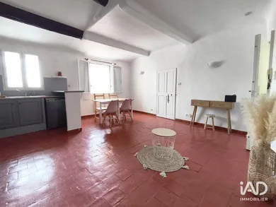 Apartment in AIX-EN-PROVENCE (13100)