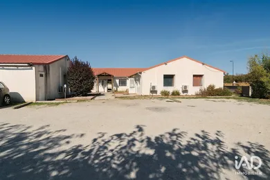 Commercial walls at CARCASSONNE (11000)