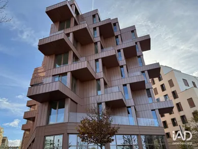 Apartment at SAINT-OUEN-SUR-SEINE (93400)