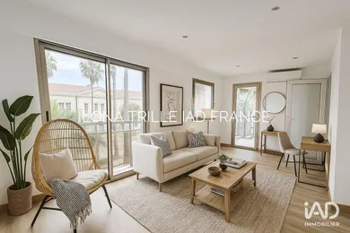 Appartement à HYÈRES (83400)