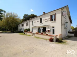 Commercial walls in VEUZAIN-SUR-LOIRE (41150)