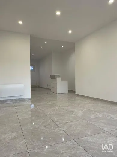 Boutique/Local commercial à CHOISY-LE-ROI (94600)