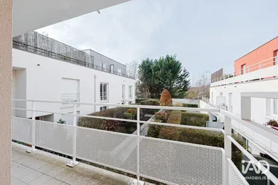 Apartment in LAGNY SUR MARNE (77400)