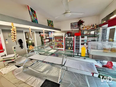 Commercial in PAU (64000)