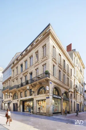 Appartement à BORDEAUX (33000)