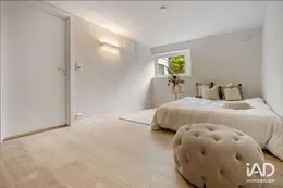 Apartment in PARIS (75018)