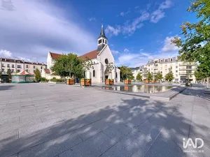 Commercial at LA GARENNE-COLOMBES (92250)