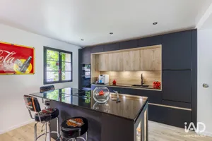 House at CHEVREUSE (78460)