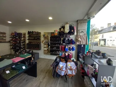 Boutique/Local commercial à PRÉ-EN-PAIL-SAINT-SAMSON (53140)