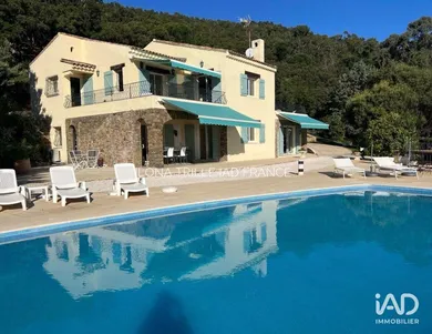 House in CAVALAIRE-SUR-MER (83240)