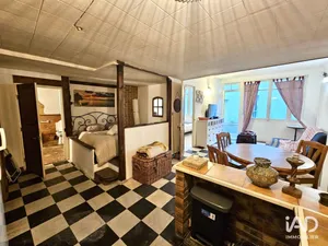 Appartement à TROUVILLE-SUR-MER (14360)