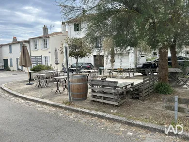 Restaurant in ARS-EN-RÉ (17590)
