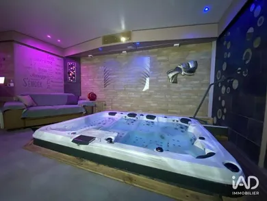 Murs commerciaux à BOURG-ET-COMIN (02160)