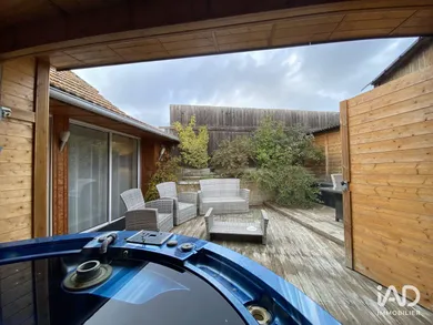 Murs commerciaux à BOURG-ET-COMIN (02160)