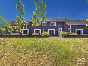 Mansion at VILLENNES-SUR-SEINE (78670)