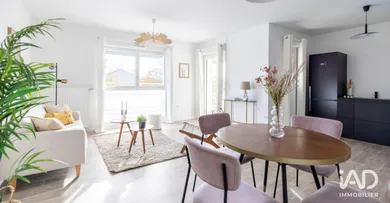 Apartment in TRÉLAZÉ (49800)