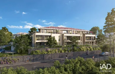 Apartment in BORDEAUX (33000)