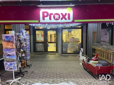 Commercial at RÉALLON (05160)