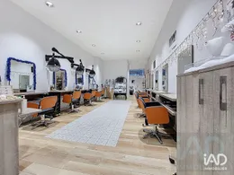 Boutique/Local commercial à VÉLIZY-VILLACOUBLAY (78140)