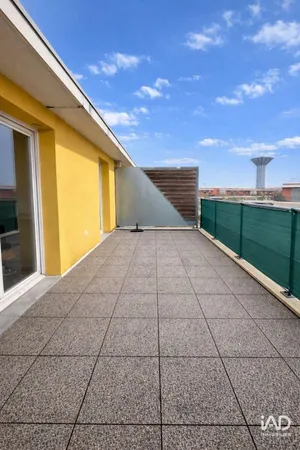 Appartement à AMBÈS (33810)