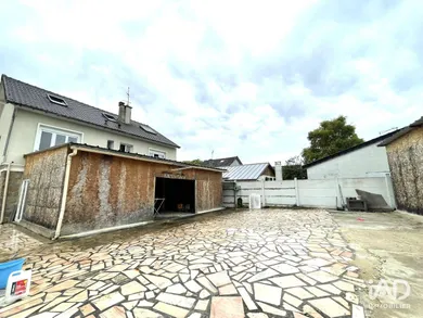 Maison à VAIRES-SUR-MARNE (77360)