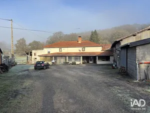 House in ABZAC (16500)