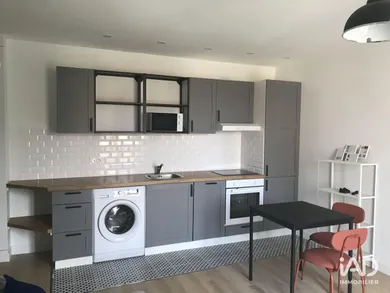 Apartment in PARIS (75018)