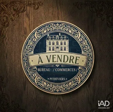 Commercial walls at PITHIVIERS (45300)