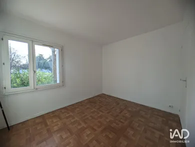 Apartment at ERMONT (95120)