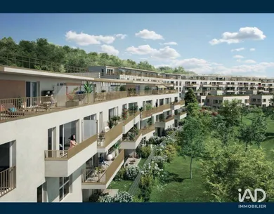 Appartement à THIVERVAL-GRIGNON (78850)