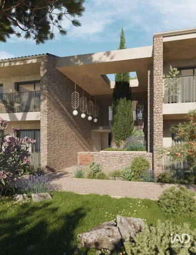 Apartment in UZÈS (30700)