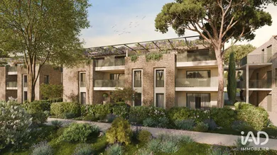 Apartment in UZÈS (30700)