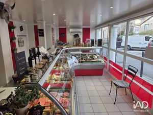 Boutique/Local commercial à FÉLINES (07340)