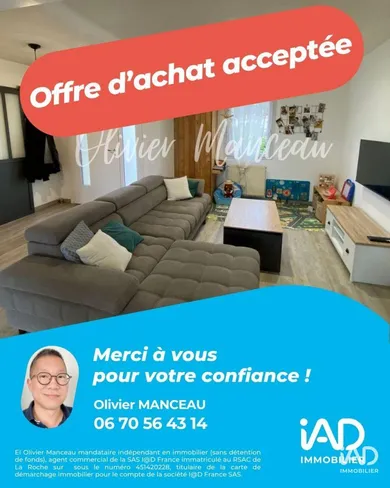 House in LES HERBIERS (85500)